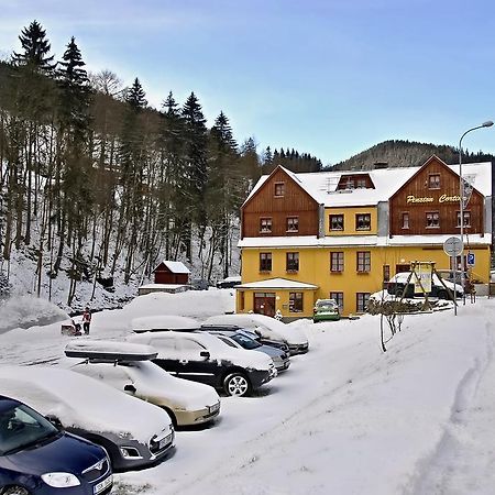 Pension Cortina Pec pod Snezkou Bagian luar foto