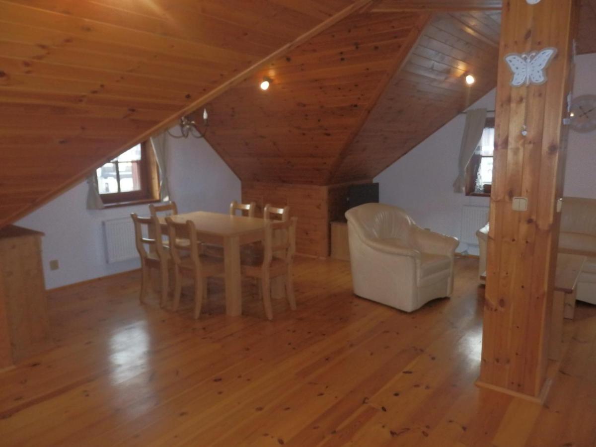 Pension Cortina Pec pod Snezkou Bagian luar foto