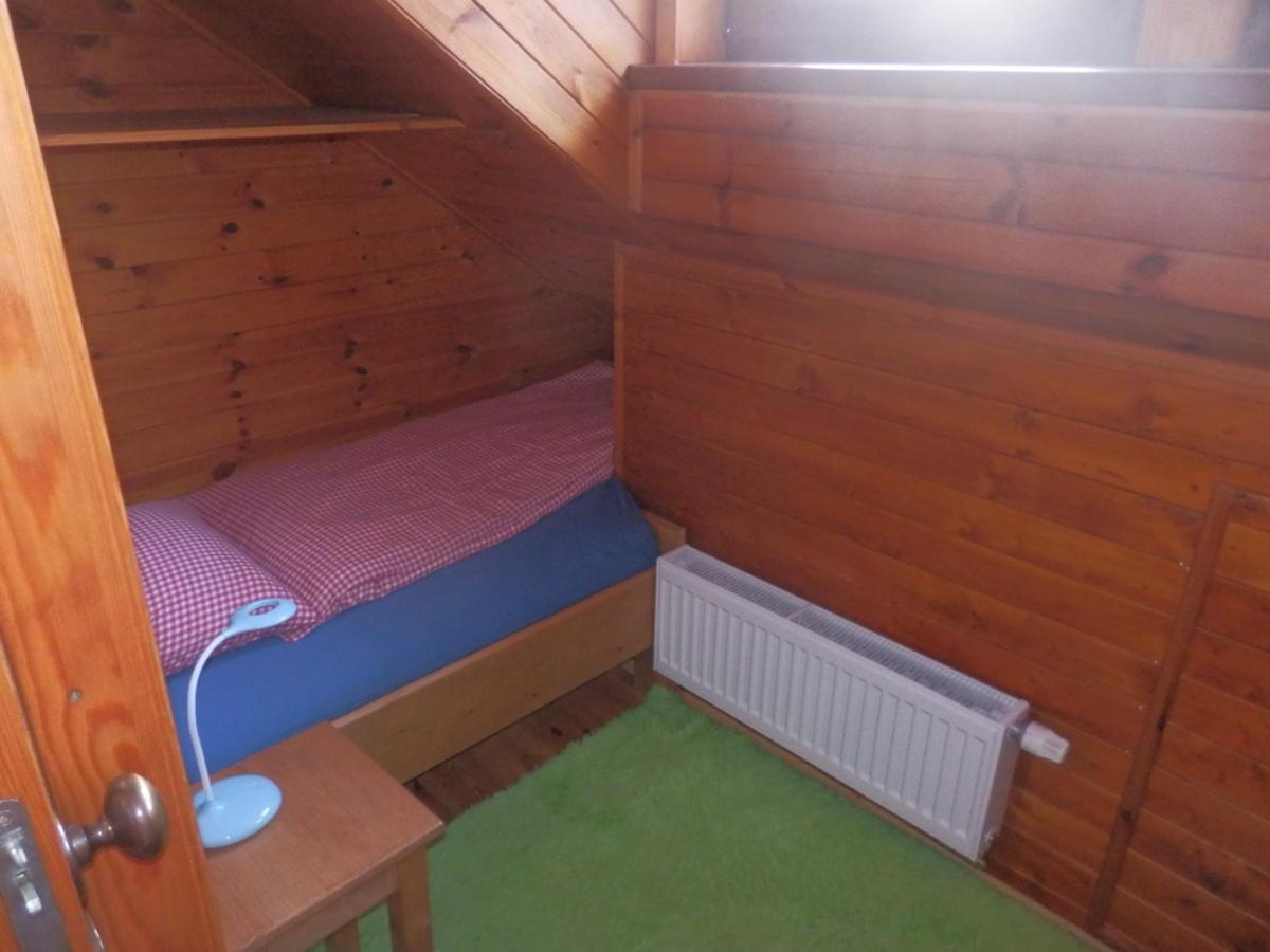 Pension Cortina Pec pod Snezkou Bagian luar foto